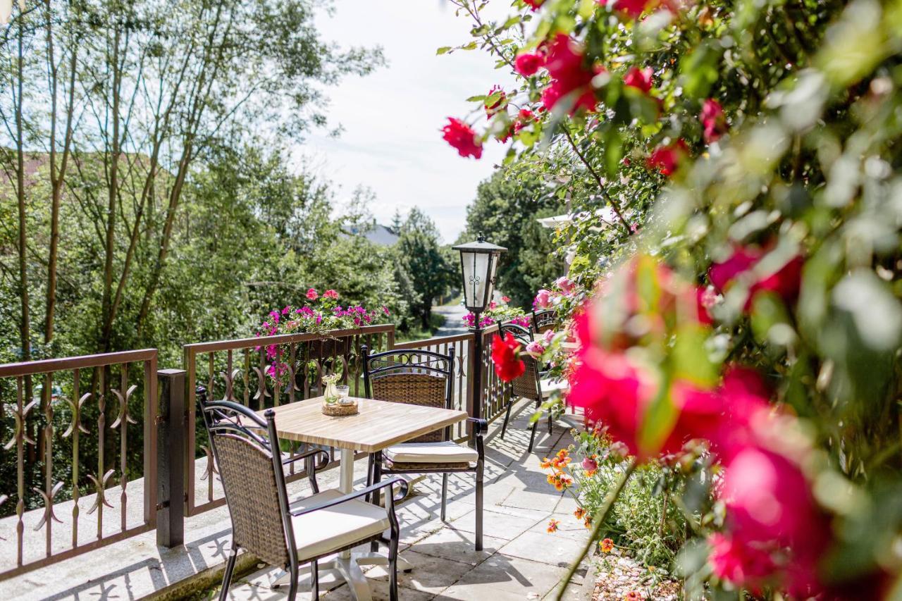 Hotel Restaurant Zwergschloesschen Gera Bagian luar foto