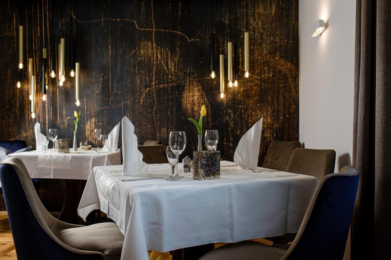 Hotel Restaurant Zwergschloesschen Gera Bagian luar foto