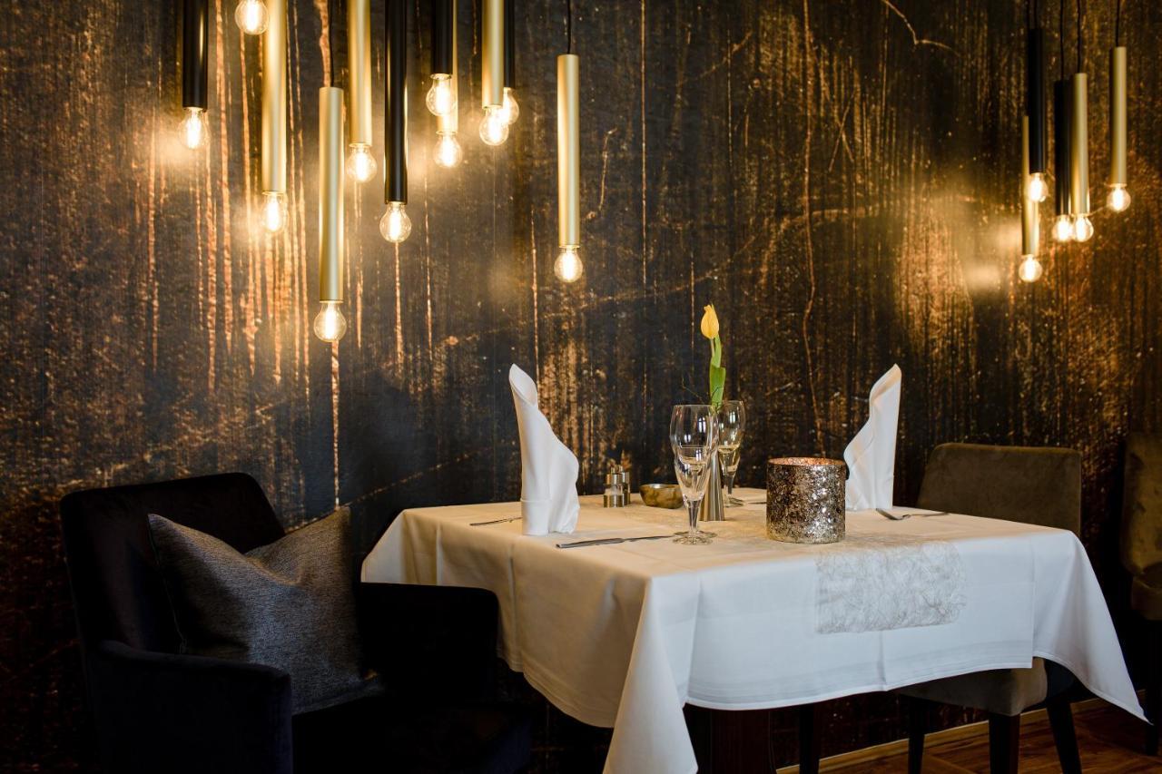 Hotel Restaurant Zwergschloesschen Gera Bagian luar foto