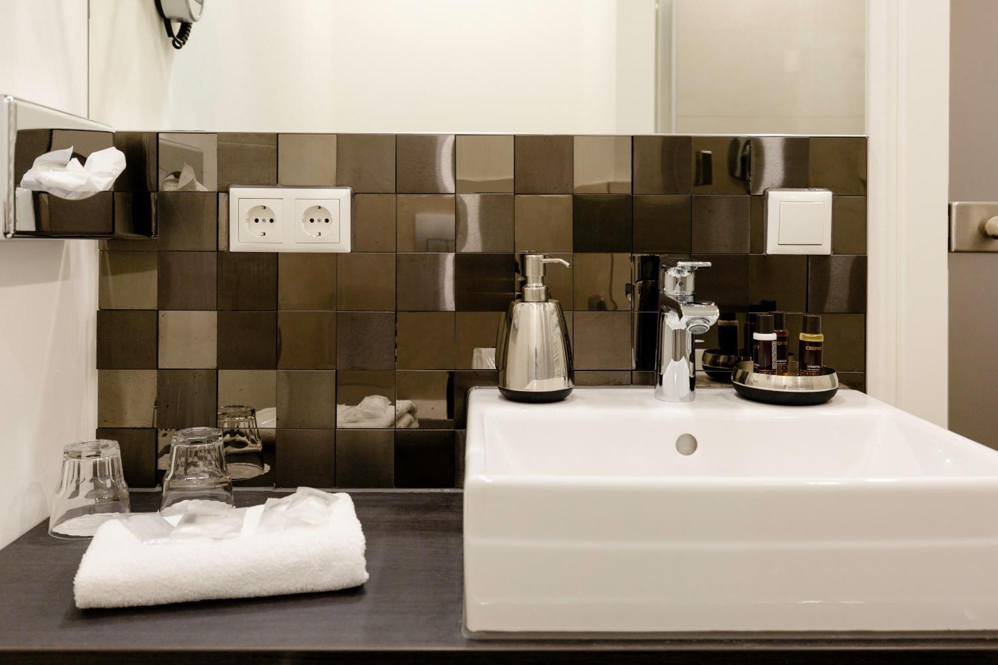Hotel Restaurant Zwergschloesschen Gera Bagian luar foto