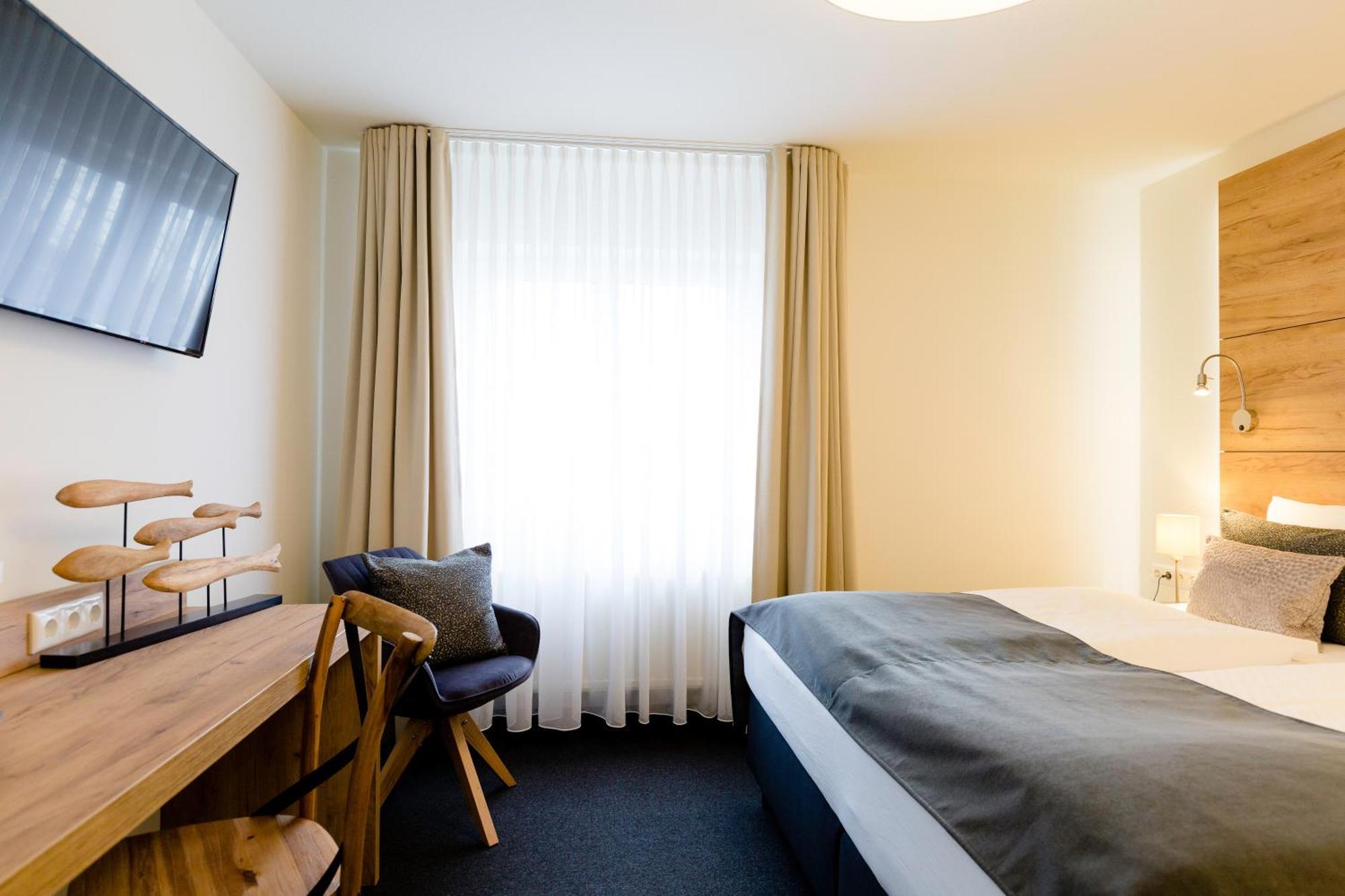Hotel Restaurant Zwergschloesschen Gera Bagian luar foto