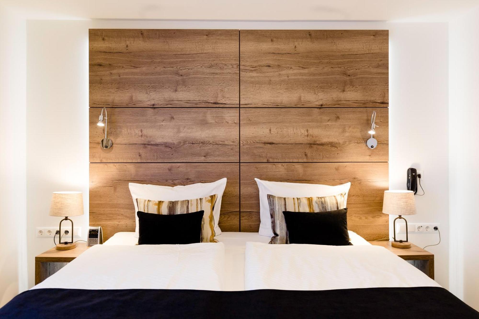 Hotel Restaurant Zwergschloesschen Gera Bagian luar foto