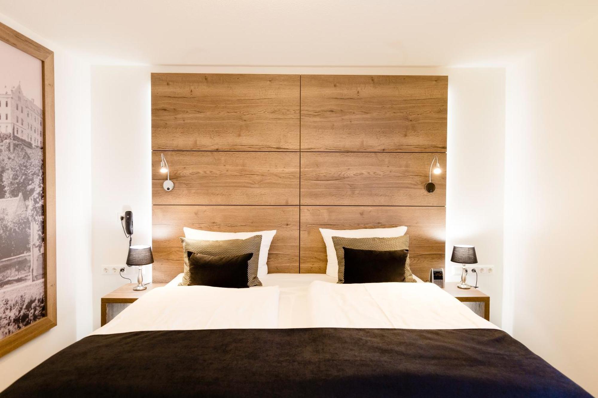 Hotel Restaurant Zwergschloesschen Gera Bagian luar foto