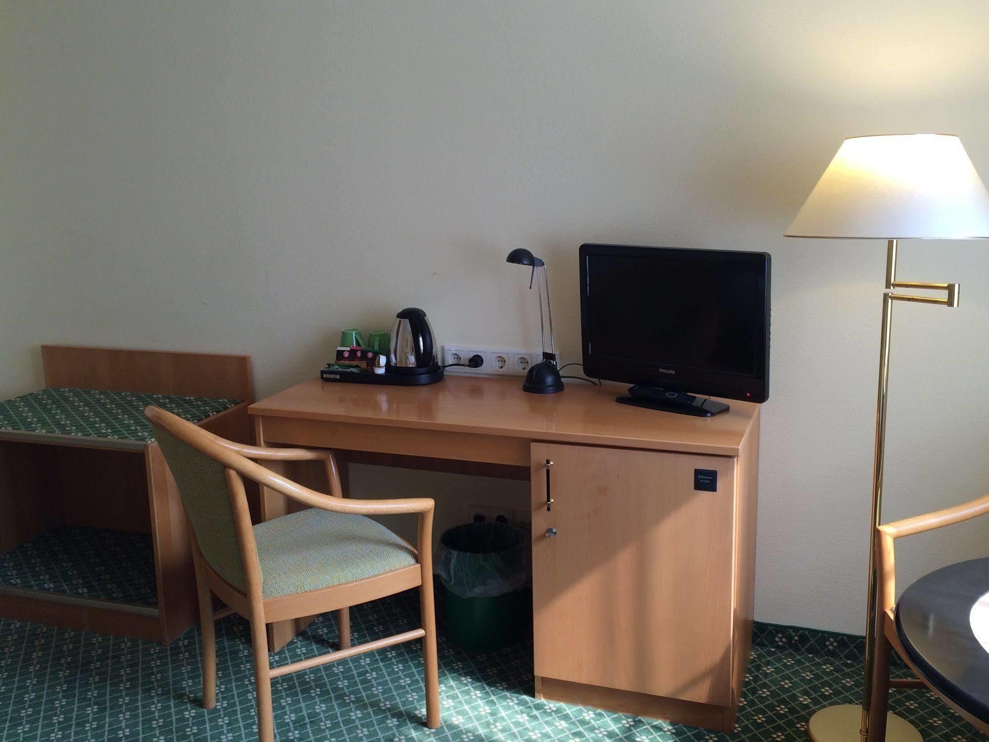 Hotel Restaurant Zwergschloesschen Gera Bagian luar foto
